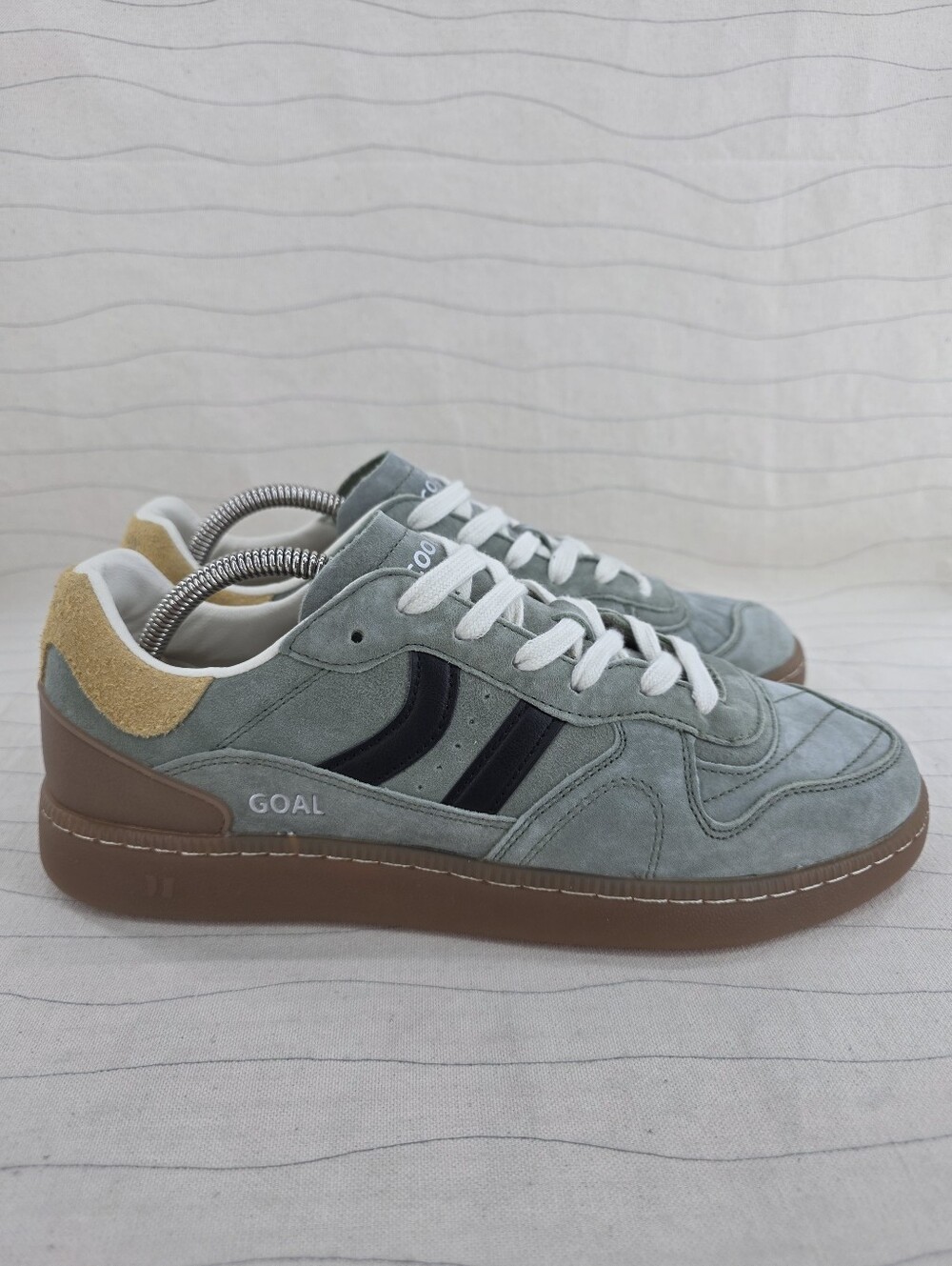 Coolway Mens Goal Sage Green Suede Gum Sole Casual Sneakers Shoes Size 8 NEW